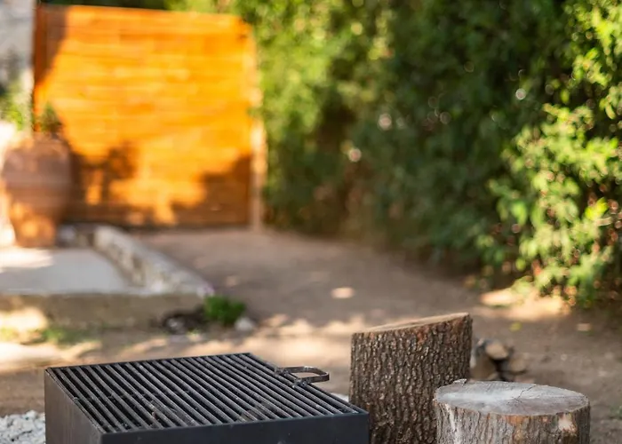 Prázdninový dům Pirgali Stone House Ampavris