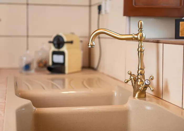 Pirgali Stone House * Ampavris